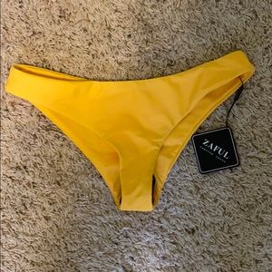 Yellow Zaful bottoms.